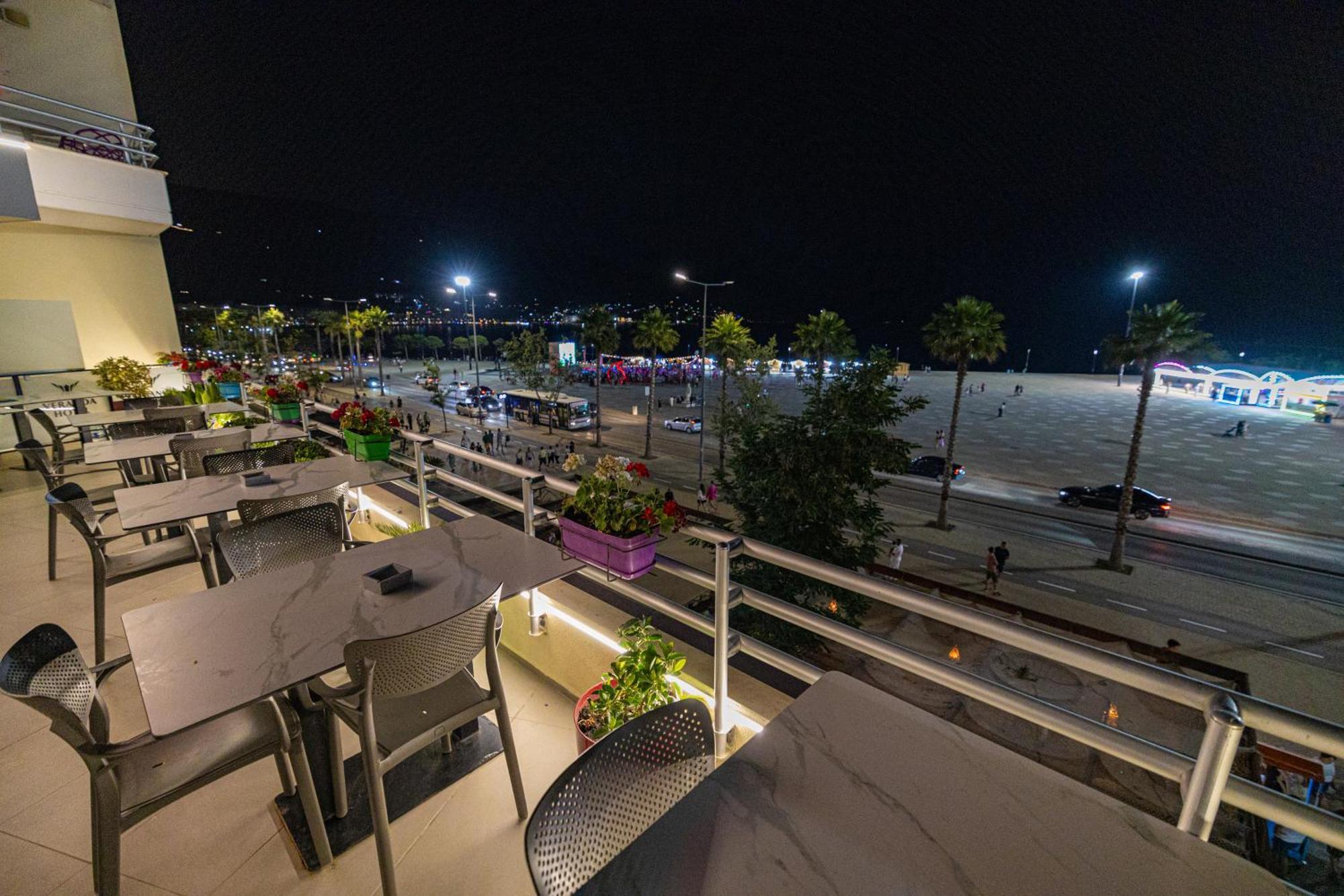 Veranda Boutique Hotel Влёра Экстерьер фото